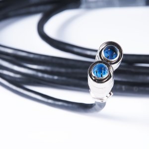 Кабель управления FUBAG с двумя разъемами 3 PIN (папа) для пульта  ДУ 41113. в Чебоксарах фото